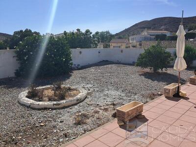 Casa Daffodil: Resale Villa in Arboleas, Almería