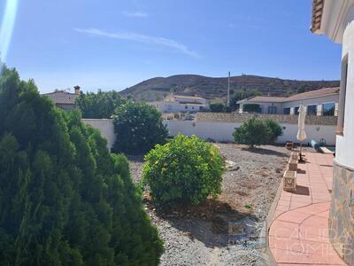 Casa Daffodil: Resale Villa in Arboleas, Almería