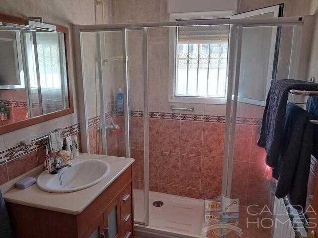 Casa Daffodil: Resale Villa for Sale in Arboleas, Almería