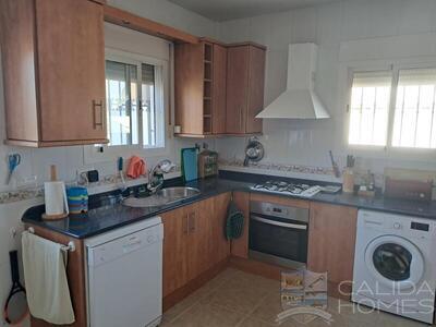 Casa Daffodil: Resale Villa in Arboleas, Almería