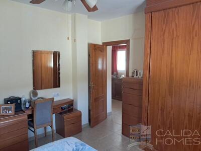 Casa Daffodil: Resale Villa in Arboleas, Almería