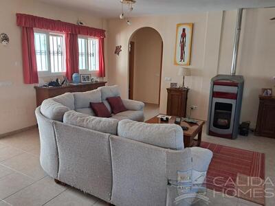 Casa Daffodil: Resale Villa in Arboleas, Almería