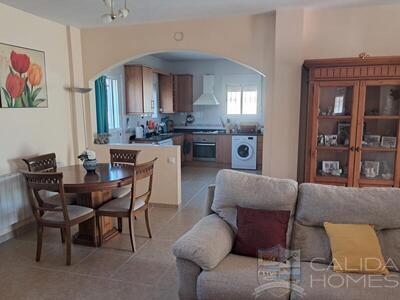 Casa Daffodil: Resale Villa in Arboleas, Almería