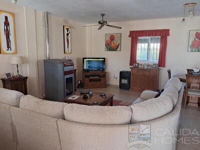 Casa Daffodil: Resale Villa in Arboleas, Almería
