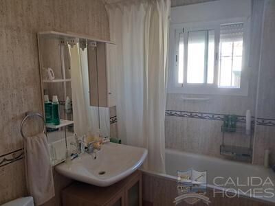 Casa Daffodil: Resale Villa in Arboleas, Almería