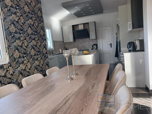 casa de bella : Resale Villa for Sale in Arboleas, Almería