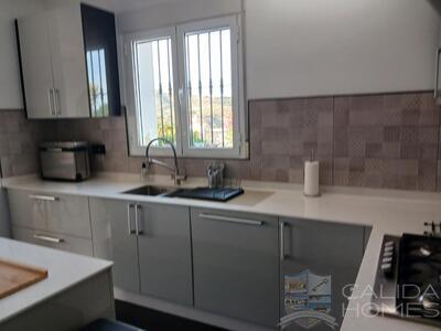 casa de bella : Resale Villa in Arboleas, Almería