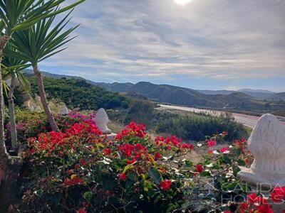 casa de bella : Resale Villa in Arboleas, Almería
