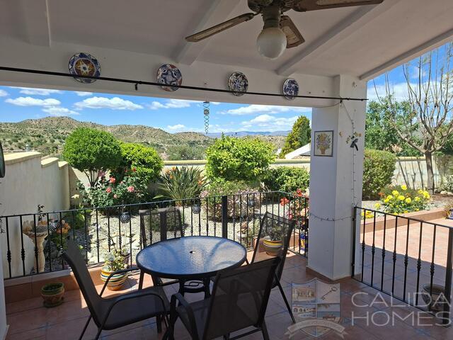 Casa de Estrella : Resale Villa for Sale in Arboleas, Almería