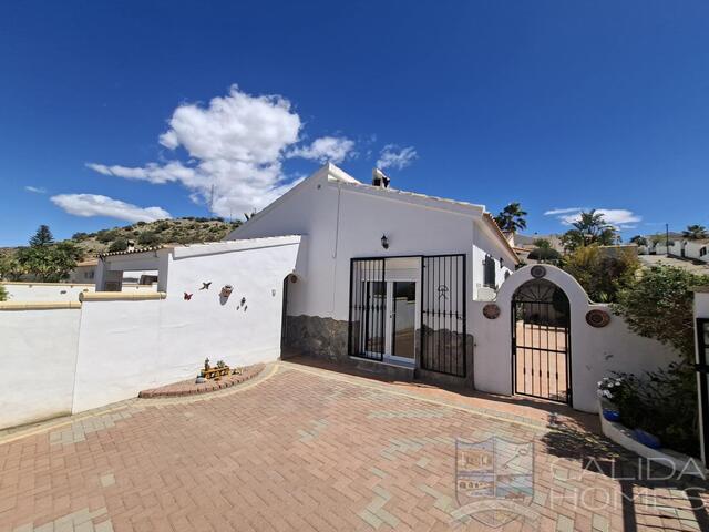 Casa de Estrella : Resale Villa for Sale in Arboleas, Almería