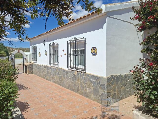 Casa de Estrella : Resale Villa for Sale in Arboleas, Almería