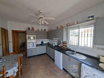 Casa de Estrella : Resale Villa in Arboleas, Almería
