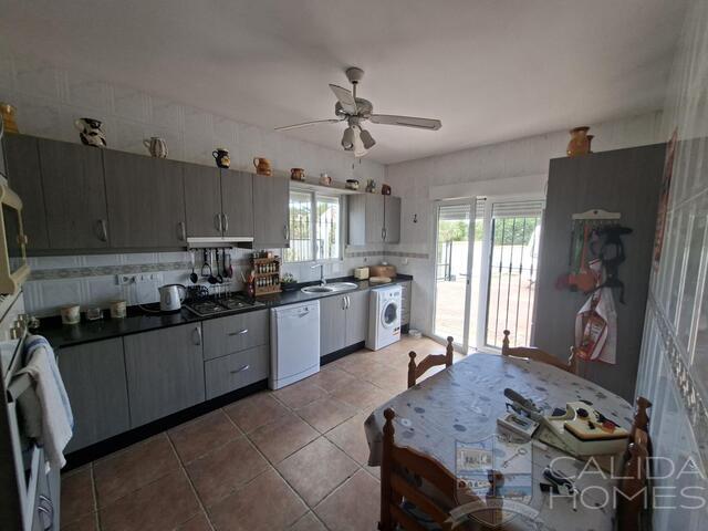 Casa de Estrella : Resale Villa for Sale in Arboleas, Almería