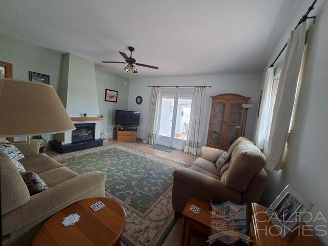 Casa de Estrella : Resale Villa for Sale in Arboleas, Almería