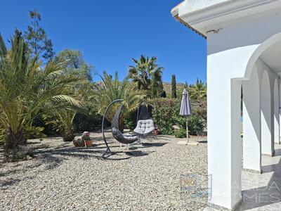 Casa de Sol : Resale Villa in Arboleas, Almería