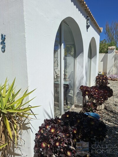 Casa de Sol : Resale Villa in Arboleas, Almería