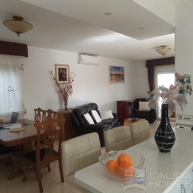 Casa de Tu y Mi : Resale Villa for Sale in La Alfoquia, Almería