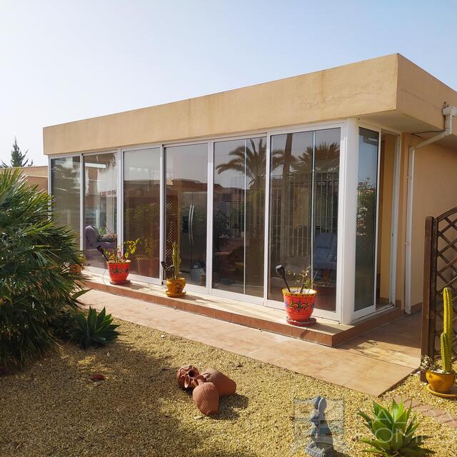 Casa de Tu y Mi : Resale Villa for Sale in La Alfoquia, Almería