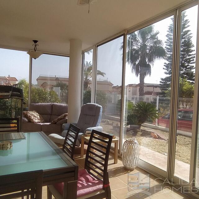Casa de Tu y Mi : Resale Villa for Sale in La Alfoquia, Almería