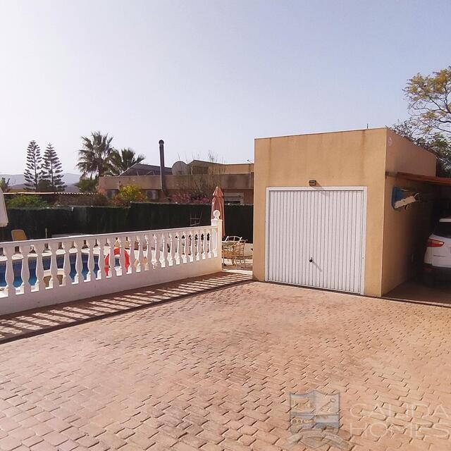 Casa de Tu y Mi : Resale Villa for Sale in La Alfoquia, Almería