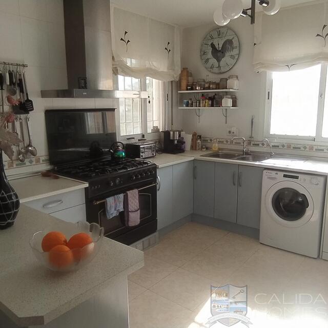 Casa de Tu y Mi : Resale Villa for Sale in La Alfoquia, Almería