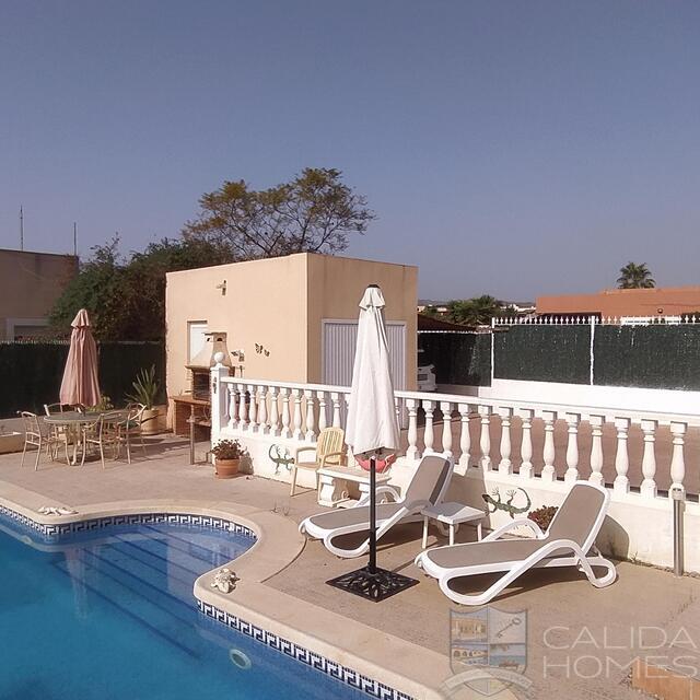 Casa de Tu y Mi : Resale Villa for Sale in La Alfoquia, Almería