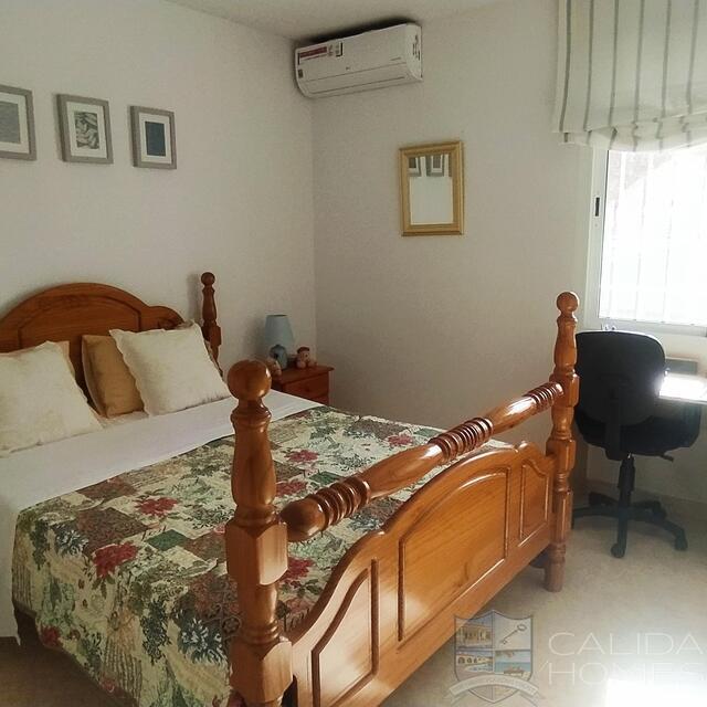 Casa de Tu y Mi : Resale Villa for Sale in La Alfoquia, Almería