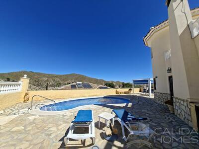 Casa de Zeus : Resale Villa in Arboleas, Almería