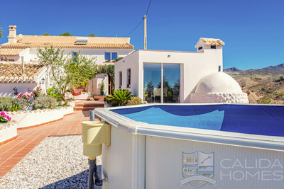 Casa Dove : Detached Character House in Arroyo Medina, Almería