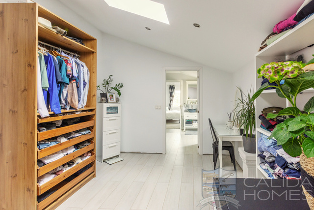 Casa Dove : Detached Character House for Sale in Arroyo Medina, Almería