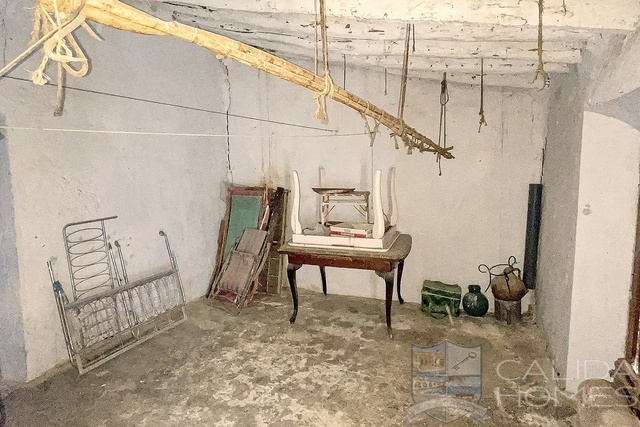Casa Frank: Village or Town House for Sale in Albanchez, Almería