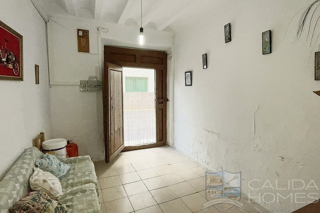 Casa Frank: Village or Town House for Sale in Albanchez, Almería
