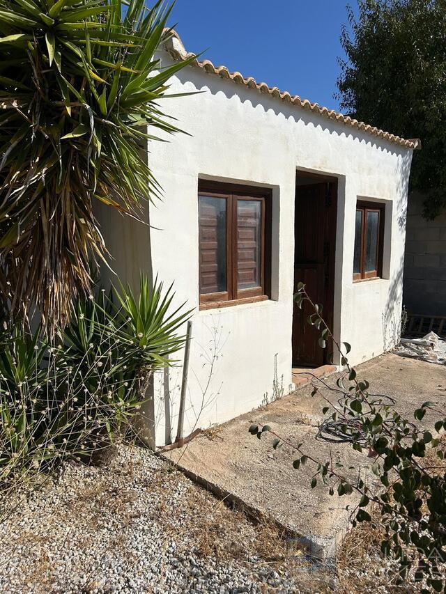 Casa Fuente: Resale Villa for Sale in Oria, Almería