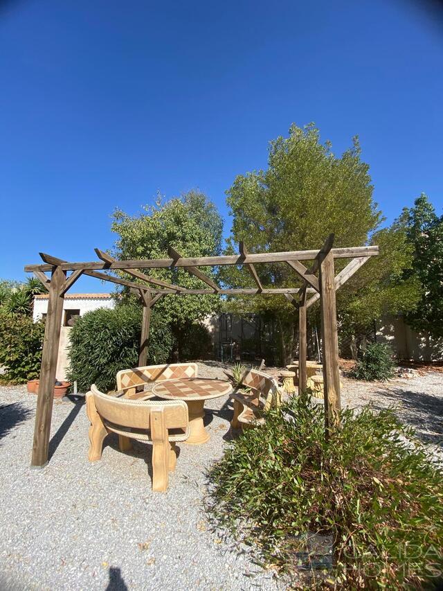 Casa Fuente: Resale Villa for Sale in Oria, Almería