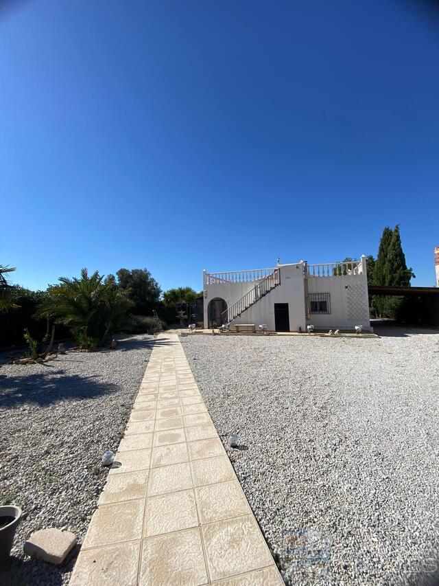 Casa Fuente: Resale Villa for Sale in Oria, Almería