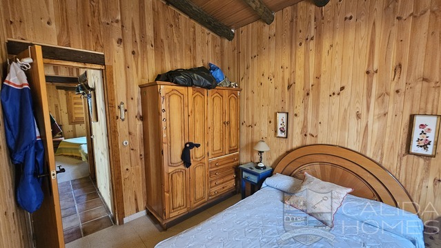 Casa Goldi: Detached Character House for Sale in Sierro, Almería