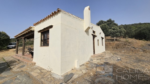 Casa Goldi: Detached Character House for Sale in Sierro, Almería