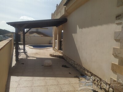 Casa Grande: Resale Villa in Arboleas, Almería