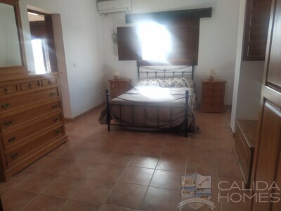 Casa Grande: Resale Villa in Arboleas, Almería