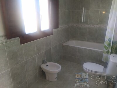 Casa Grande: Resale Villa in Arboleas, Almería