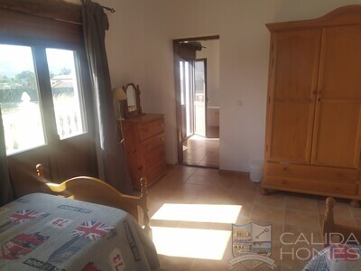 Casa Grande: Resale Villa in Arboleas, Almería