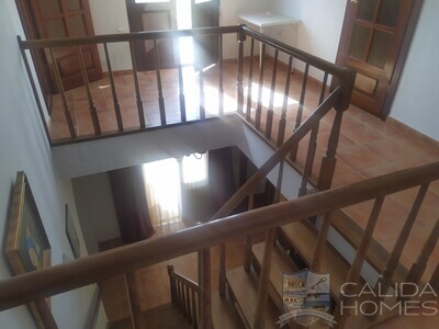 Casa Grande: Resale Villa in Arboleas, Almería