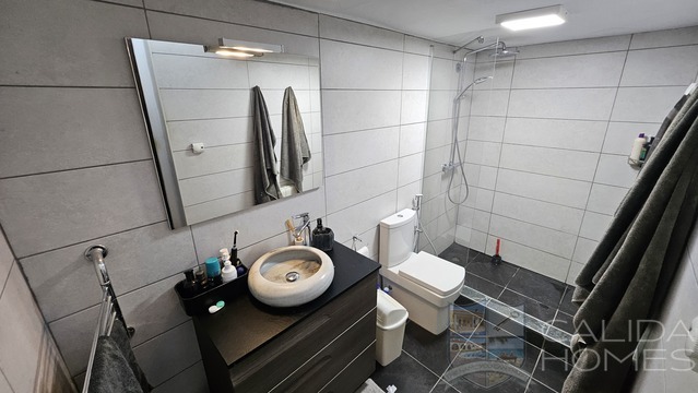 Casa Guapisima: Detached Character House for Sale in Albox, Almería
