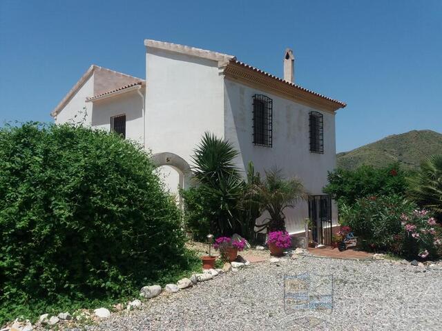 Casa Hacienda: Detached Character House for Sale in Cantoria, Almería