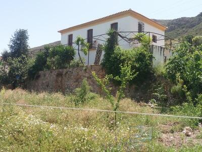 Casa Hacienda: Detached Character House in Cantoria, Almería