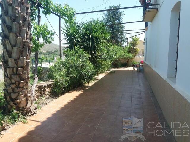 Casa Hacienda: Detached Character House for Sale in Cantoria, Almería