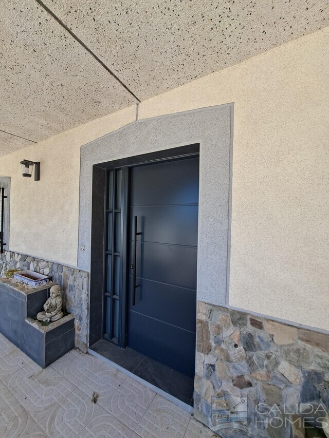 Casa Haven : Resale Villa for Sale in Somontin, Almería