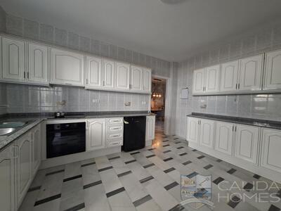 Casa Haven : Resale Villa in Somontin, Almería