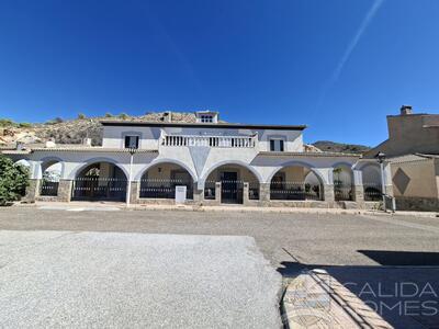 Casa Haven : Resale Villa in Somontin, Almería