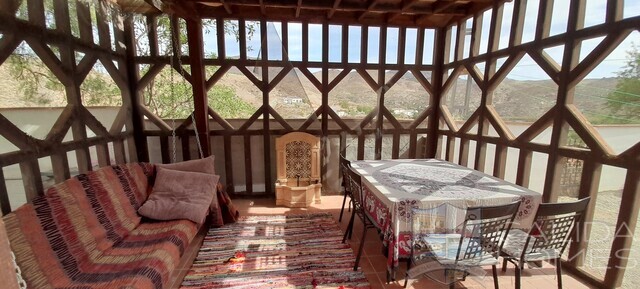 Casa Jen: Detached Character House for Sale in Oria, Almería